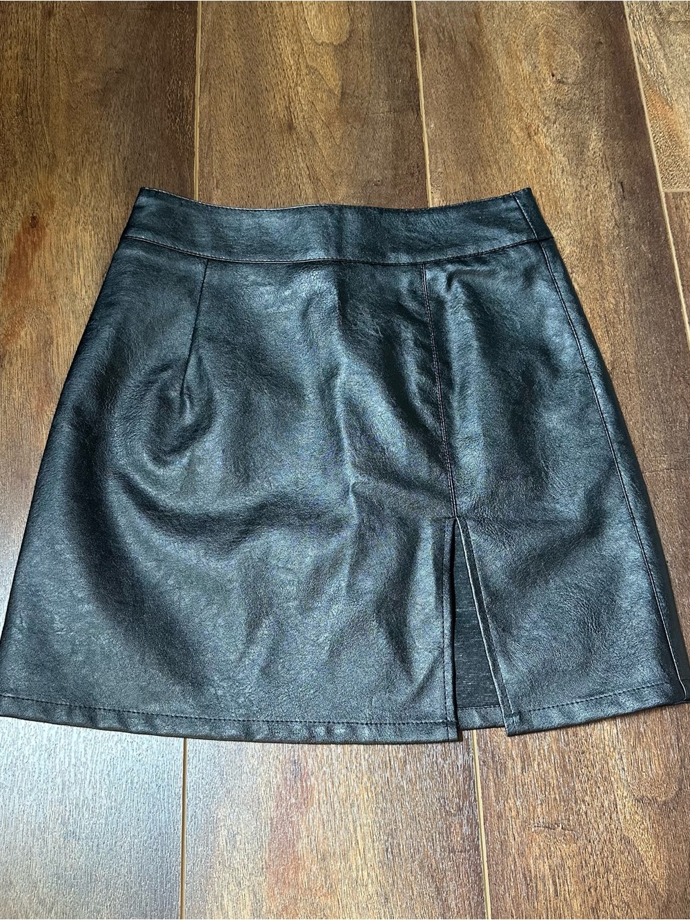 Lioness Black Faux Leather Mini Skirt with Front Slit - XXS